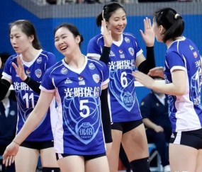 开云-许晓婷拉胯，但她站了出来！传球稳定，或成上海女排新主力二传|黄欣悦|范赖克|高意|欧阳茜茜|沃隆科娃_新浪体育_新浪新闻