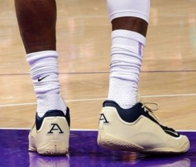 阿克伦大学PE！詹姆斯上脚家乡大学LeBron 23 PE鞋款