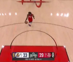 开云-湖人次节开局出现本场第8次失误，伊森反击暴扣领先湖人8分